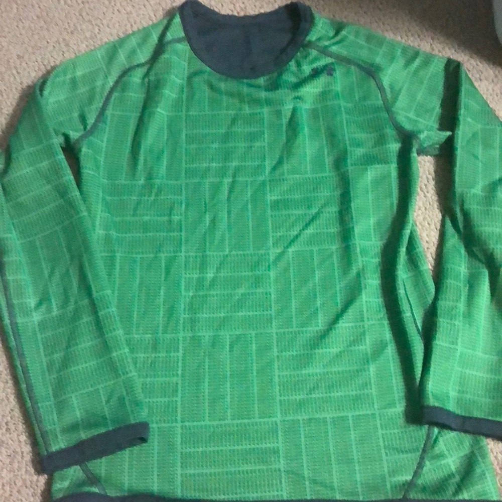 Under Armour reversible long sleeve shirt